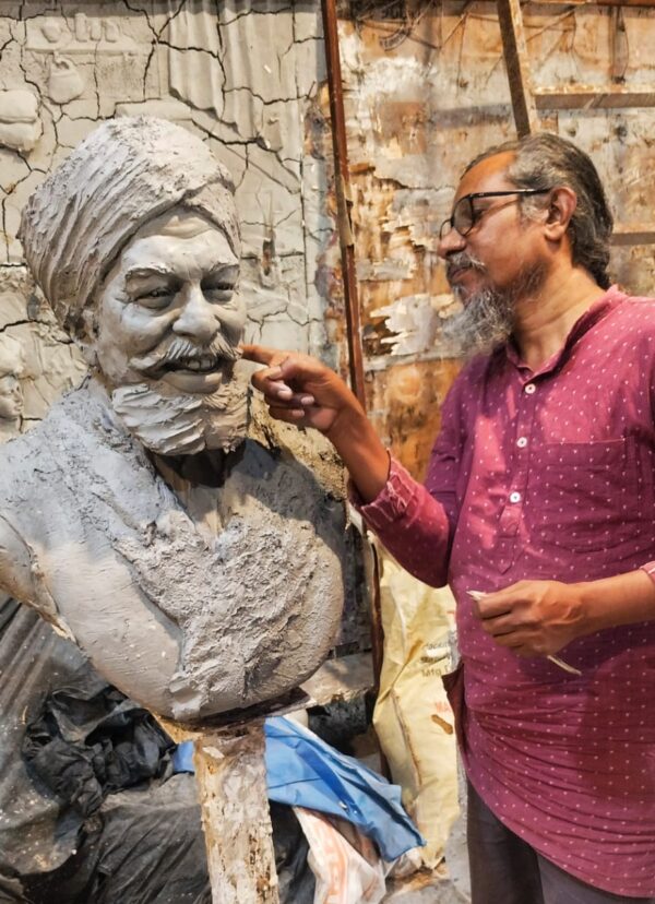 LifeSize Statue - Image 6