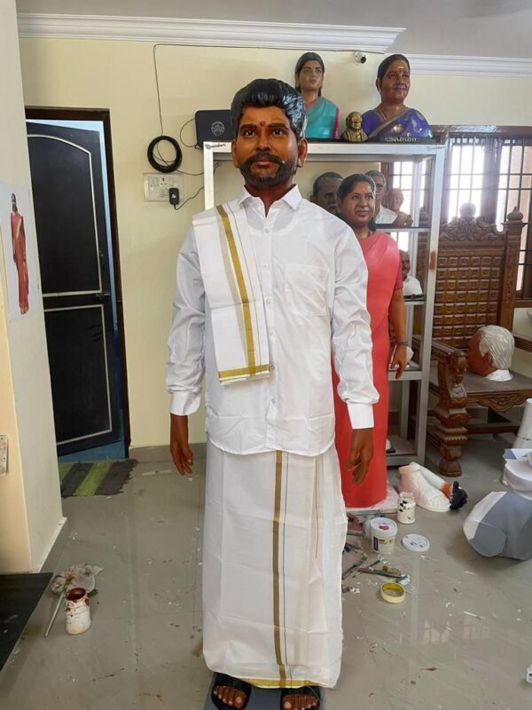 LifeSize Statue - Image 11
