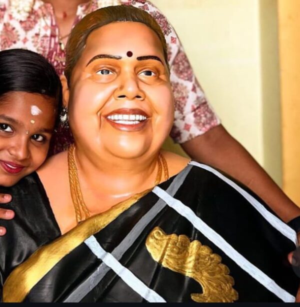 LifeSize Statue - Image 8