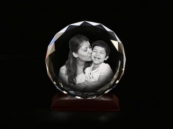 Personalized 3D Crystal Cube - Image 7
