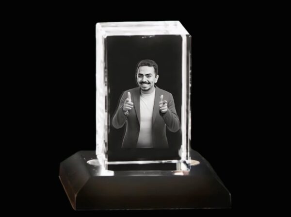 Personalized 3D Crystal Cube - Image 4